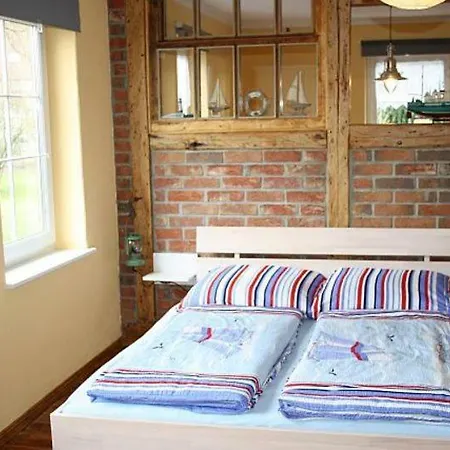 Ruegen_fewo 241 Apartment Putbus